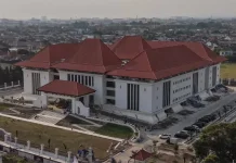 Tinjau Proyek DPRD DIY, Sultan Tekankan Aspek Keselamatan dan Efisiensi Ruang