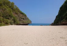 Pantai Ngluwen Gunungkidul, Surga Pasir Putih Tersembunyi Favorit Wisatawan