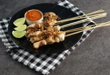 Kuliner Mahasiswa Yogyakarta, Taichan Langgeng UMY Sajikan Satai Daging Tebal