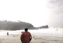 Gelombang Tinggi 5 Meter Hantam Pantai Gunungkidul, 1 Warung Rusak
