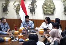 Di Hadapan Kemenko Kumham Imipas, Febri Sampaikan Kinerja Posbankum di DIY
