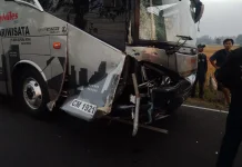 Bus Gagal Menyalip, Insiden Kecelakaan Sebabkan Dua Pemotor Tewas di Sedayu
