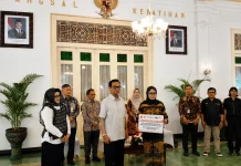 DIY Salurkan Bantuan Korban Gempa, Mahasiswa NTT Terdampak Turut Dibantu