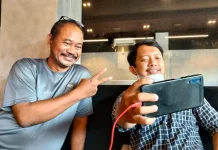 Main HP Sambil Mengisi Daya, Apa Risikonya?