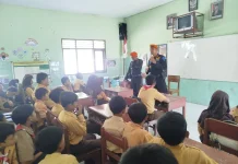 Guru dan Siswa Disasar Edukasi Keselamatan Perjalanan Kereta Api