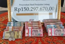 Tindak Lanjut Putusan, Uang Lelang Hasil Barang Rampasan diserahkan ke Negara