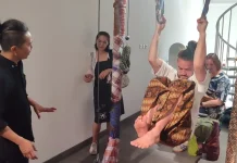 Gym Sarung di Pameran Tunggal Abdi Karya