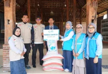 PLN Salurkan Beras Cahaya untuk Panti Asuhan