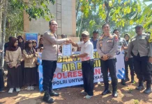Kekeringan Melanda Dlingo, Polres Bantul Salurkan 25 Ribu Liter Air Bersih