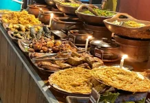 Resto Bale Kanoman Hadirkan Suasana Desa Khas Jawa