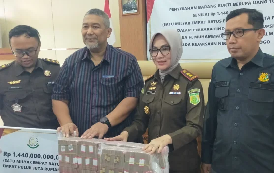 Penyitaan Kasus Tipikor, Kejari Kulon Progo Serahkan Uang ke Negara