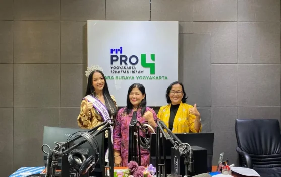 Perempuan Sebagai Penjaga dan Pengembang Warisan Luhur