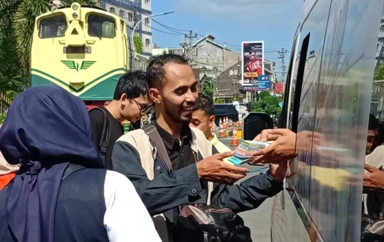 Menarik, Penukaran Paket Uang Baru Disiapkan di Stasiun Yogyakarta