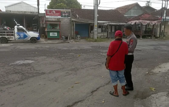 Kecelakaan di Jalan Jogja-Solo Km 13: Dua Motor dan Mobil Terlibat Tabrakan