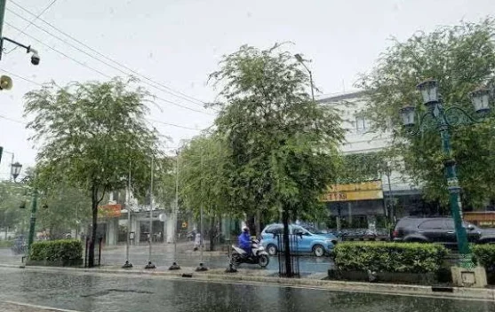 Prakiraan Cuaca Jumat, Sleman dan Kota Yogyakarta Berpotensi Hujan Disertai Angin