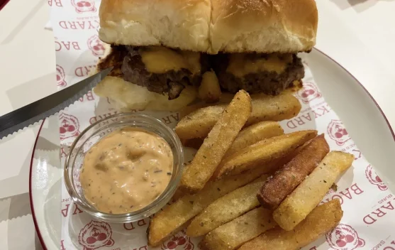 Bun Burger Hadirkan Cita Rasa Juicy Bisa Menjadi Favorit Penikmat Kuliner