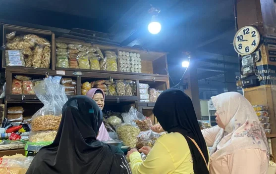 Toko Oleh-oleh Legendaris Beringharjo Yogyakarta Diburu Wisatawan