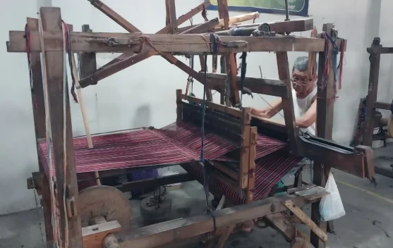 Menelusuri Jejak Tenun Lurik Kurnia yang Masih Setia pada Tradisi