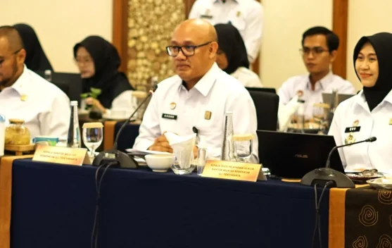 Produktif, Jajaran Agung Rektono Seto Harmonisasi Ratusan Raperkada