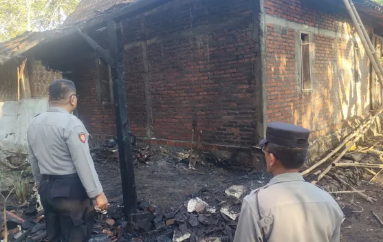 Ditinggal Pergi, Dapur Milik Warga Sentolo Ludes Dilahap Api