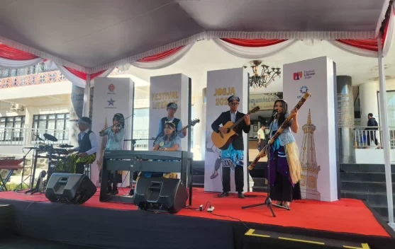 Inilah Juara Festival Musikalisasi Puisi Tingkat DIY
