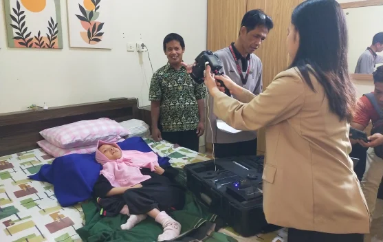 KKN UGM Fasilitasi Perekaman e-KTP bagi Penyandang Disabilitas di Giripeni