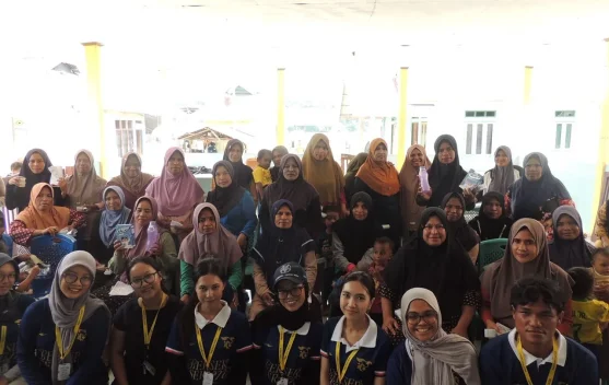 Cegah Stunting, KKN UGM Gelar Edukasi ASI dan MPASI Berbasis Pangan Lokal di Wailulu