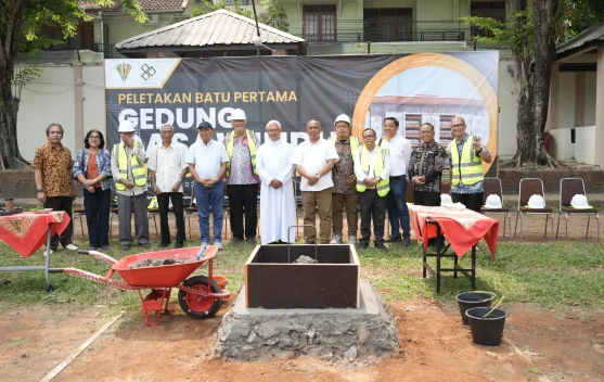 Berusia 80 Tahun, De Britto Perkuat Sarana Pendidikan Melalui Gedung Dasawindu