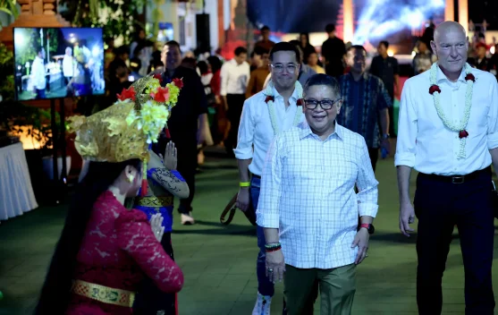 Hasto Ajak Delegasi Asia Resapi Gamelan sebagai Harmoni Demokrasi