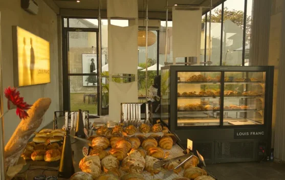 Louis Franc Cafe Tawarkan Pastry Unik Harga Terjangkau
