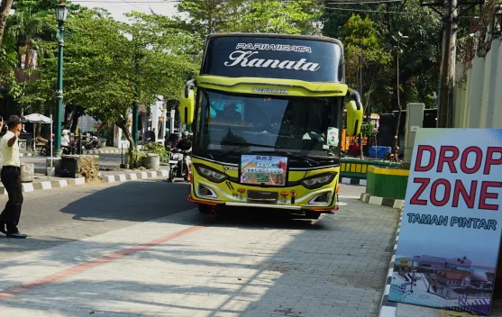 Mudahkan Akses, Taman Pintar Kini Miliki Drop Zone Bus dan Antar Jemput Gratis