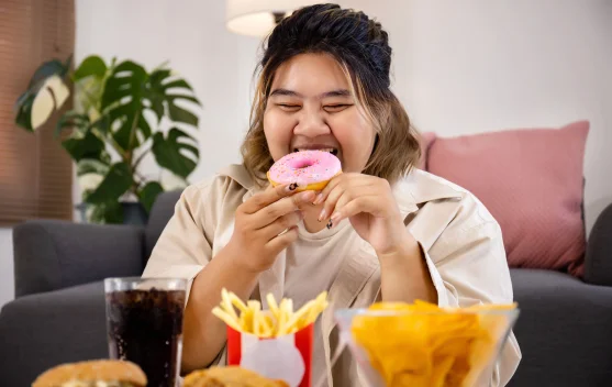 Mengenal Binge Eating Disorder (BED): Bukan Sekadar Makan Berlebihan