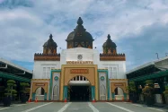 Stasiun Tugu Yogyakarta Berhias dengan Dekorasi Lebaran
