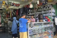 Tahun Ajaran Baru, Penjualan Seragam di Jalan Ibu Ruswo Melonjak Berkali Lipat