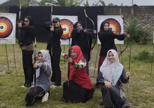 Komunitas memanah Lingkar Teduh, saat sesi latihan (Foto: Dol. Lingkar Teduh)