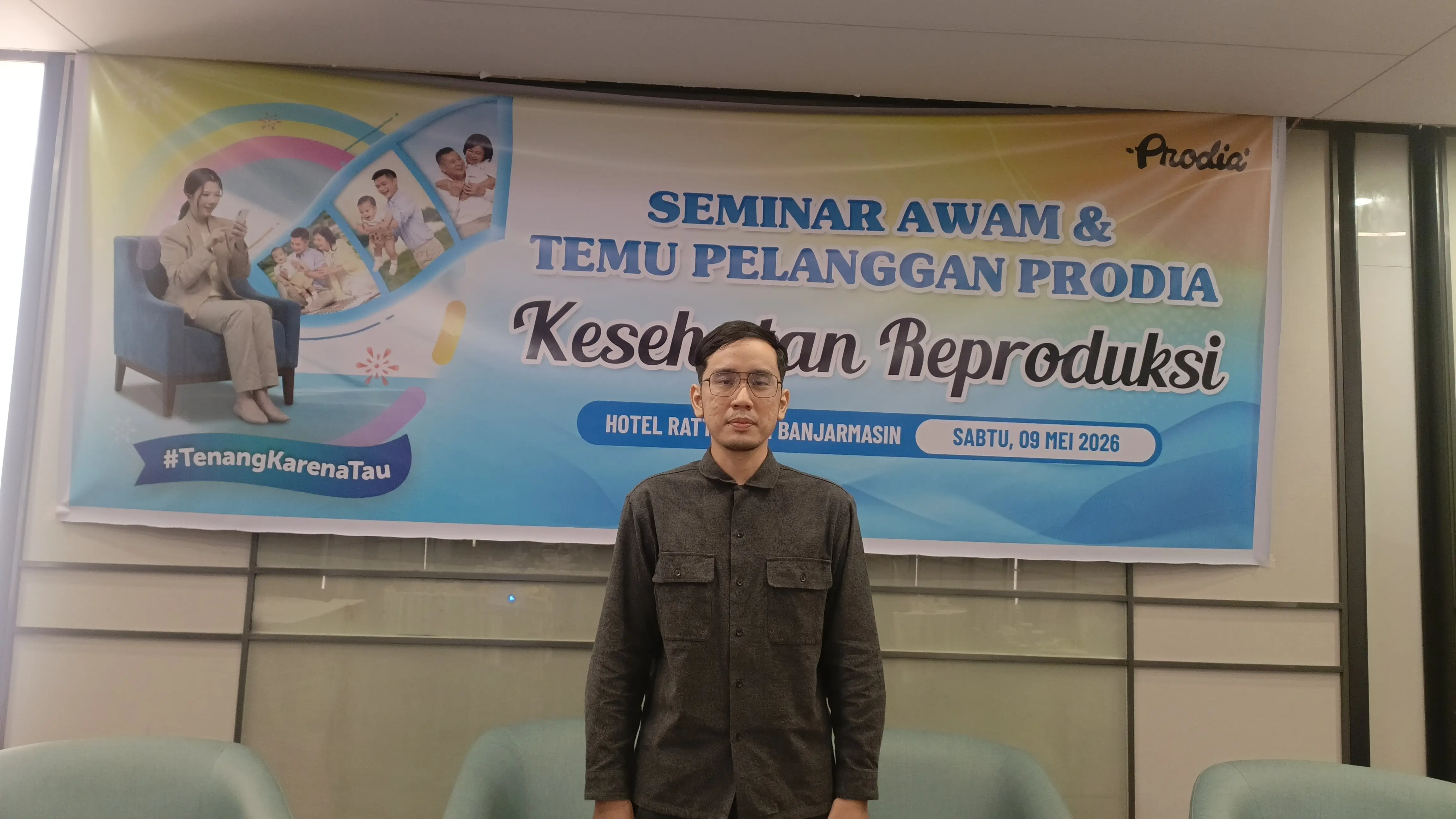 Salah seorang pemateri pada Seminar & Temu Pelanggan Prodia, dr. Jefry Albari Tribowo.