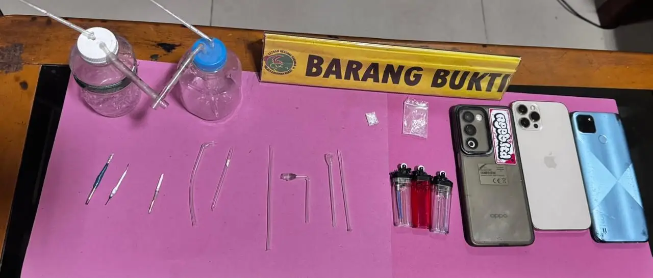Barang bukti yang diamankan Satres Narkoba Polres Pasaman Barat.