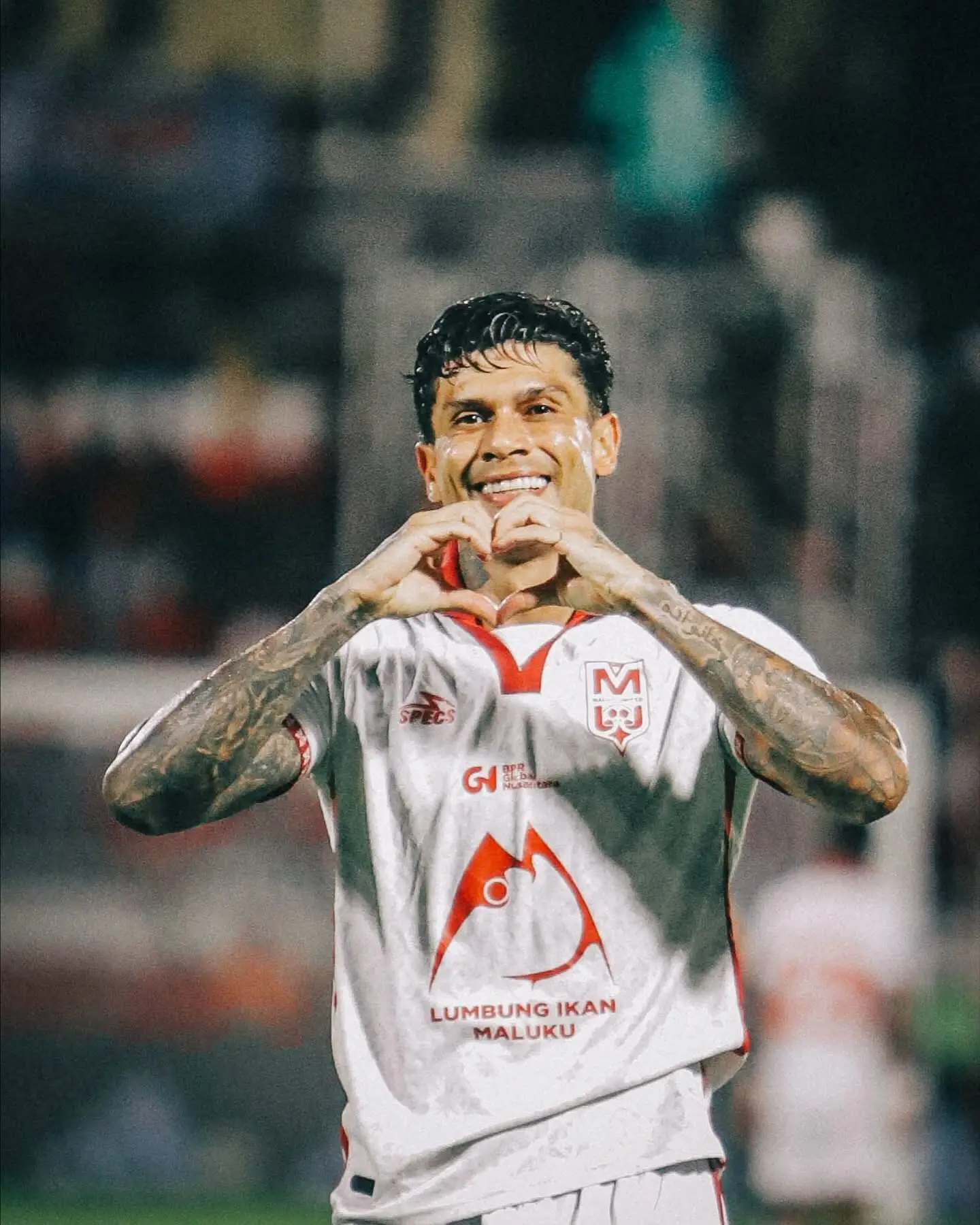 Selebaran Ciro Alves saat mencetak gol di stadion Gelora Kie Raha Ternate, (Dok: Hariyanto Teng/RRI)